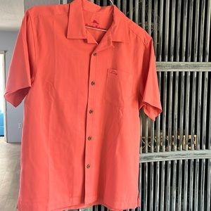 Men’s shirt! Tommy Bahama! Size medium! Coral Color!